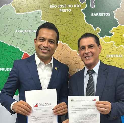 Vereador Jonathan Santos articula recursos com o Deputado Sebastião Santos para saúde e proteção social em Rio Preto