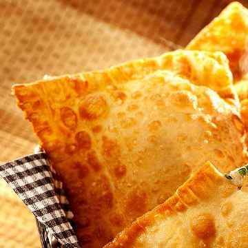 PASTEL DE PURÊ DE BATATA COM BACON (Imagem Principal)