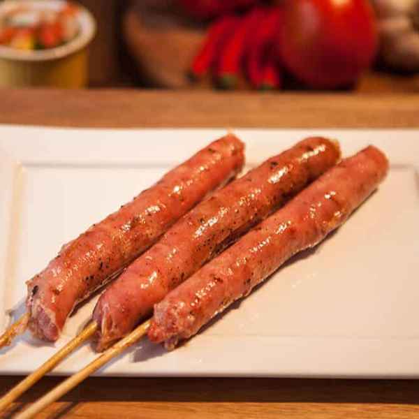 Espeto de linguiça apimentada (Imagem Principal)