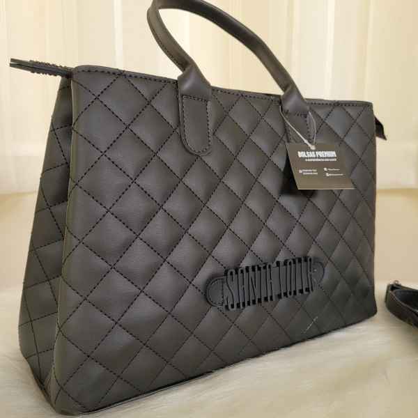 Bolsa Santa Lolla (Imagem Principal)