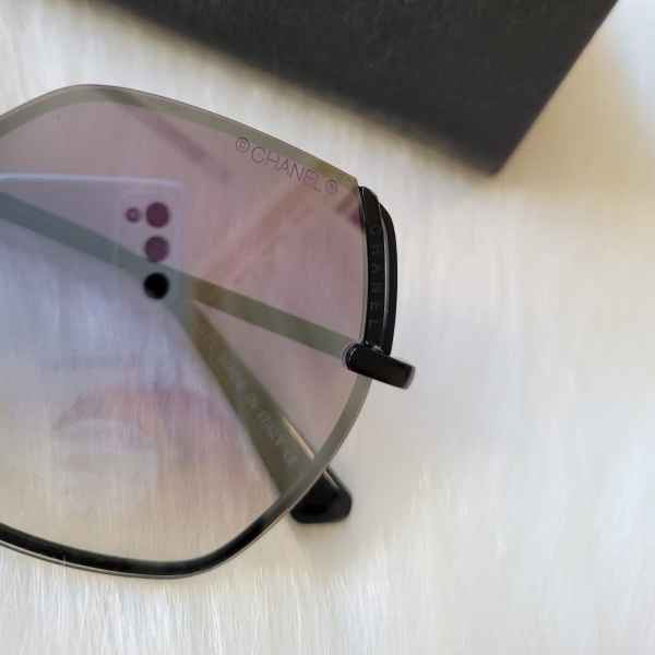 Chanel Espelhado Preto (Imagem Principal)