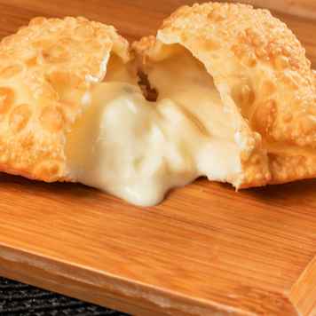 Pastel de Queijo com Catupiry (Imagem Principal)