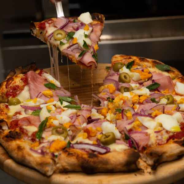 Pizza Pequena (4 fatias) (Imagem secundária 1)