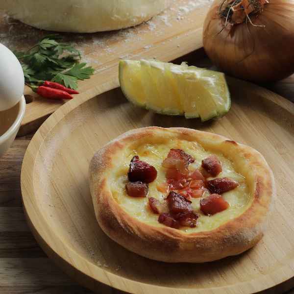 14-Esfiha Mussarela Tomate e Bacon (Imagem Principal)