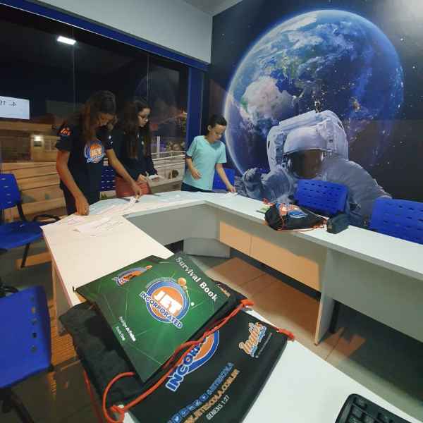 BASE (Imagem Principal)