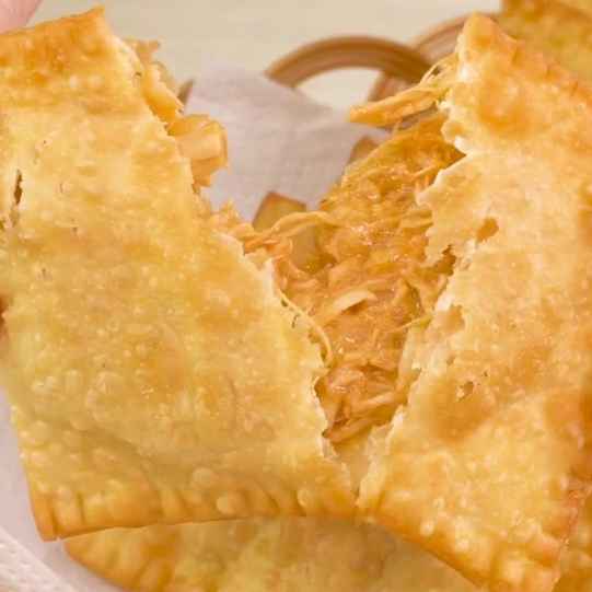 Pastel de Frango (Imagem Principal)