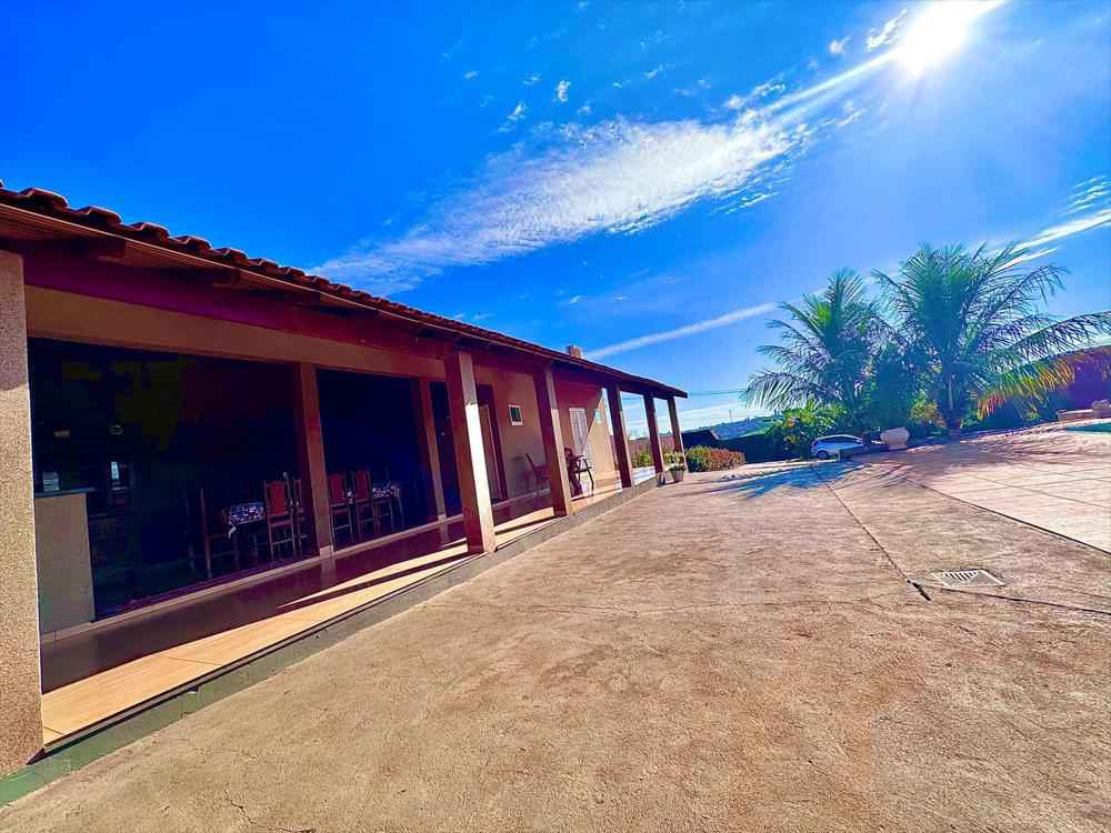 🏠 Linda chácara localizada há 5min do centro de Olímpia-SP