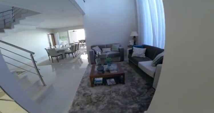 CASA ESPETACULAR NO CONDOMÍNIO DAMHA V