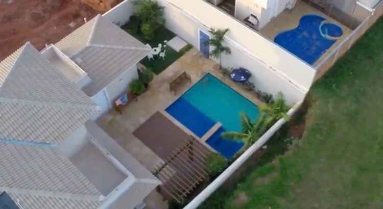 CASA ESPETACULAR NO CONDOMÍNIO DAMHA V