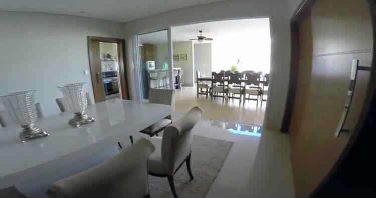 CASA ESPETACULAR NO CONDOMÍNIO DAMHA V