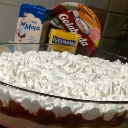 Travessa Pavê De Goiaba Com Chantilly (Imagem Principal)