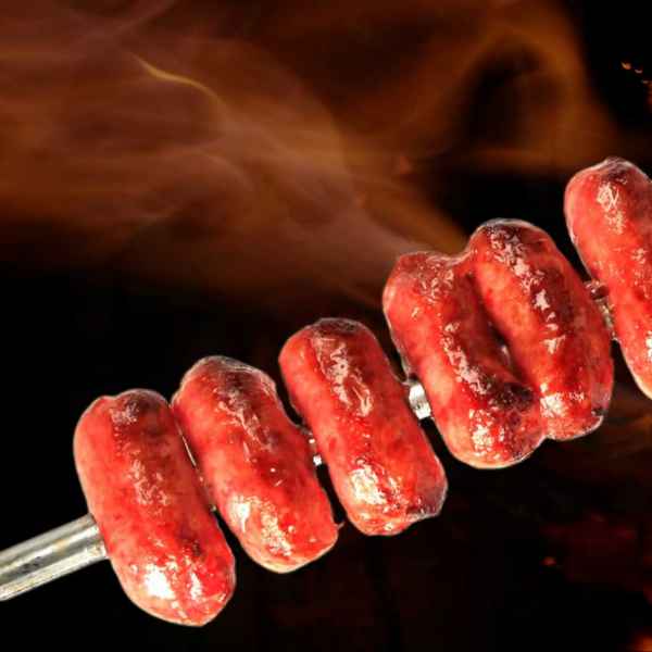 Espeto de Linguiça - Serve até 6 pessoas; (Imagem Principal)