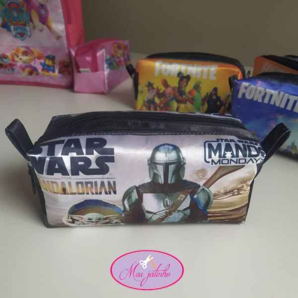 Estojo escolar Mandaloriono de Star Wars (Imagem Principal)