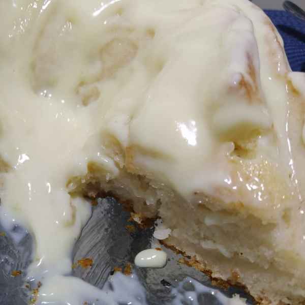 Bolo de Limão com cobertura de Leite Condensado (Sem Glúten e sem Lactose) (Imagem Principal)