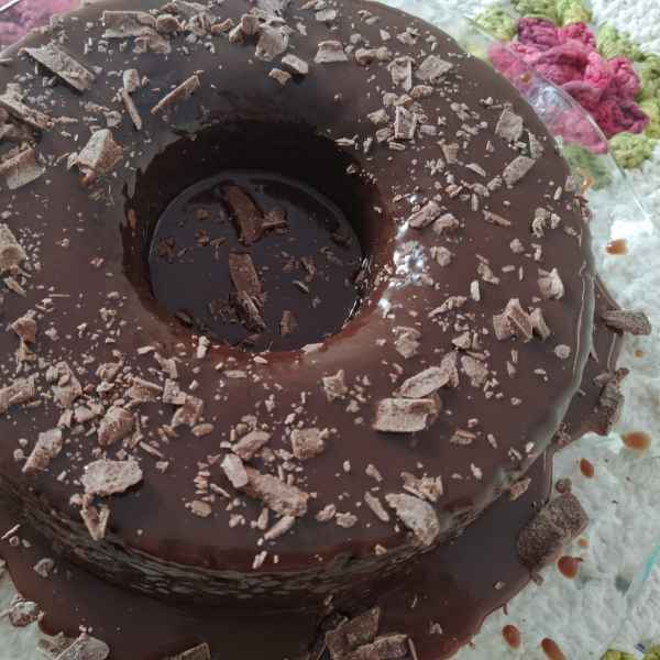 Bolo de Chocolate com cobertura de calda de chocolate (Sem Glúten, sem Lactose e Vegano) (Imagem secundária 1)