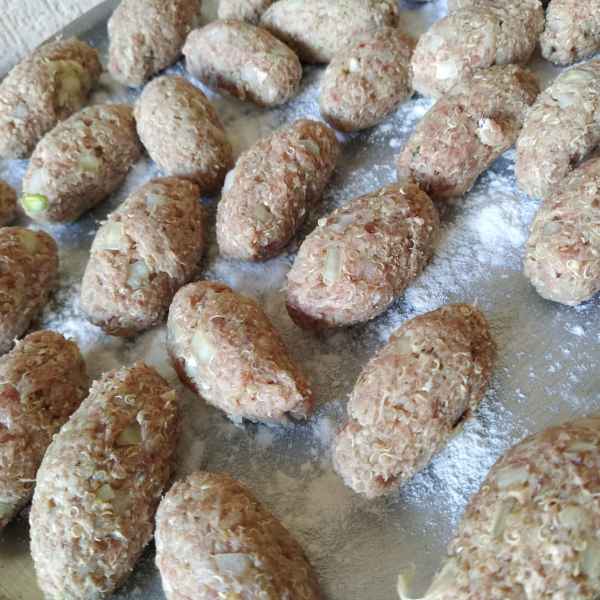 Kibe de Quinoa Frito (Embalagem com 12 Unidades) (Imagem secundária 1)