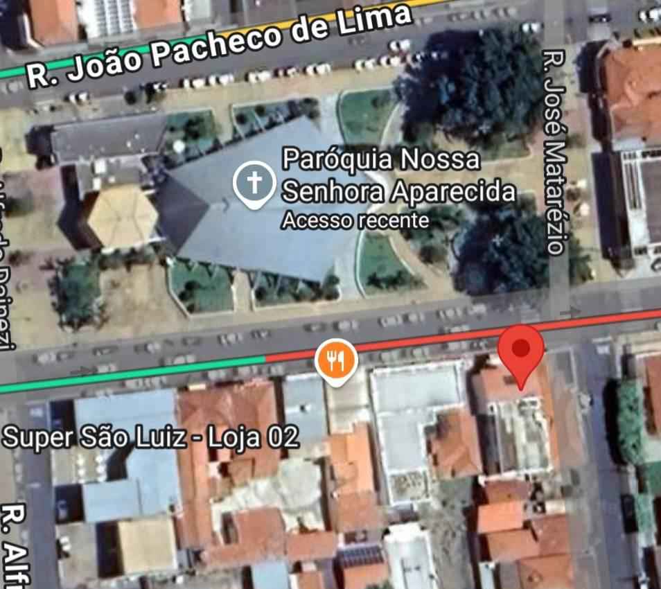 Sobrado com Salão Comercial