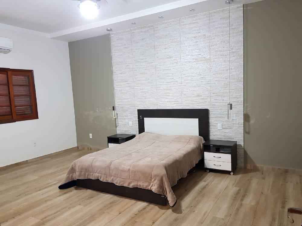 Casa à Venda em Jales-S.P.