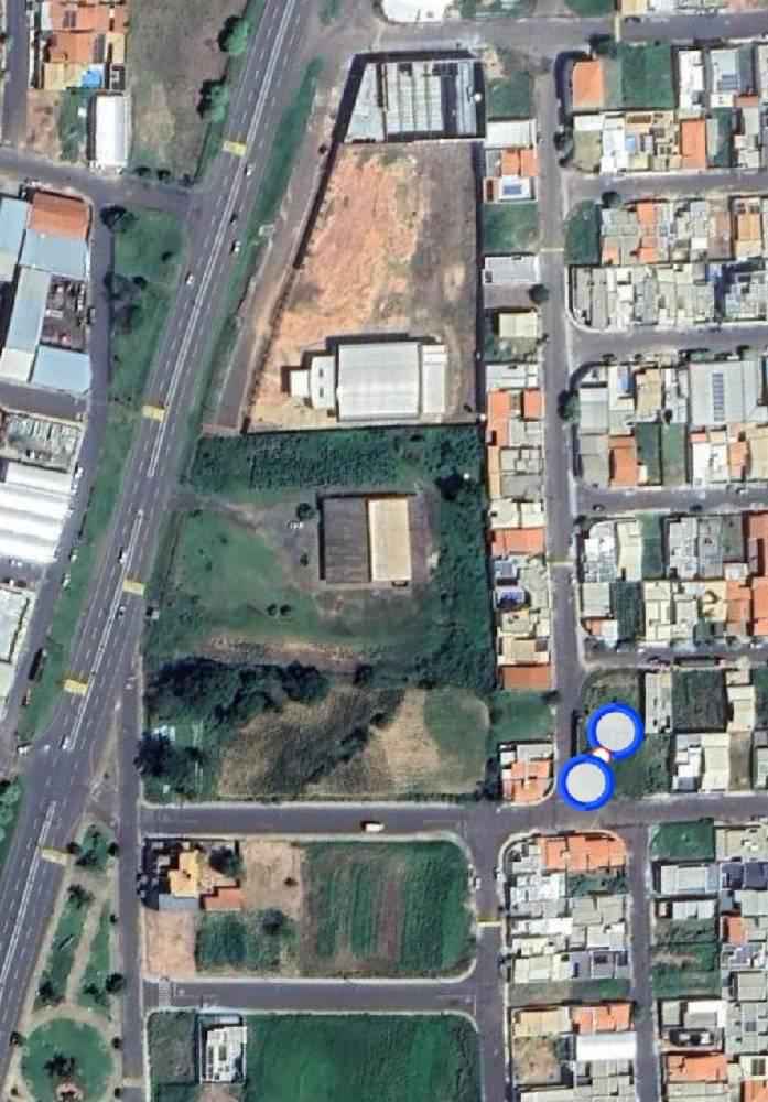 Terreno de Esquina no Colinas 