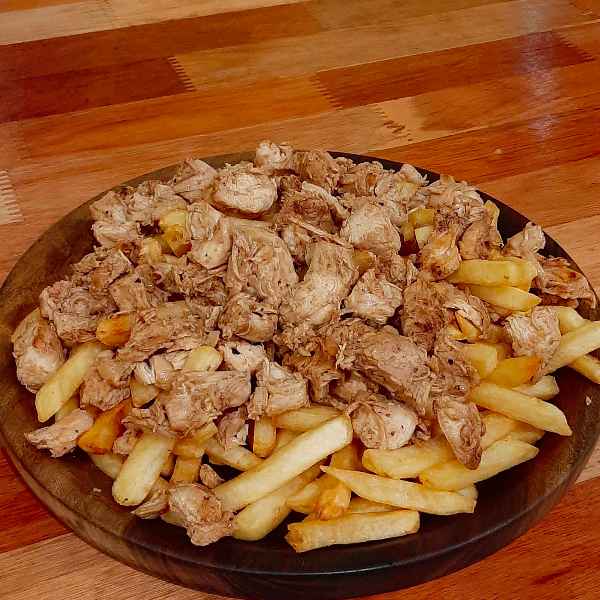 Batata Frita com Frango (Imagem Principal)