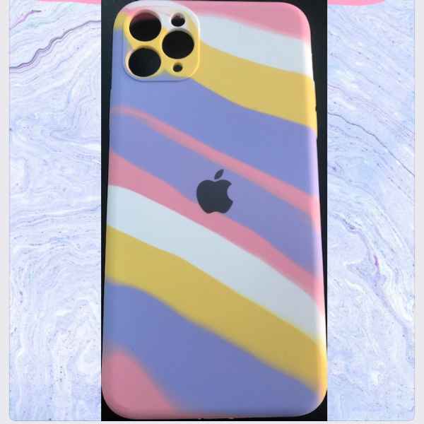 Capinha Case Aveludada iPhone Arco Íris Horizontal Rosa com Branco, Amarelo e Roxo (Imagem Principal)