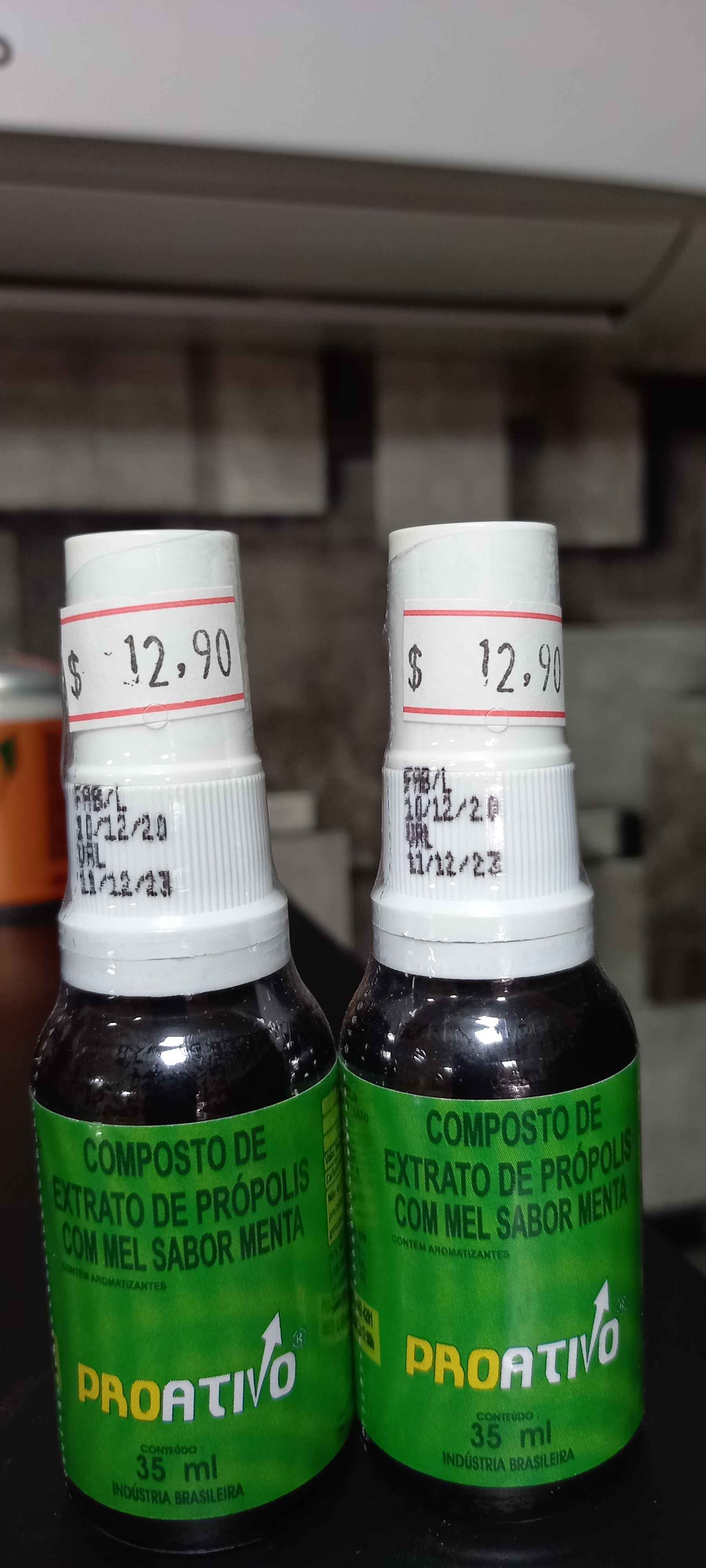 COMPOSTO DE EXTRATO DE PRÓPOLIS COM MEL SABOR MENTA 35ML (Imagem Principal)