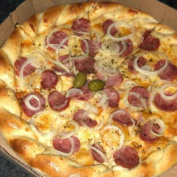 Pizza Calabresa (Imagem Principal)