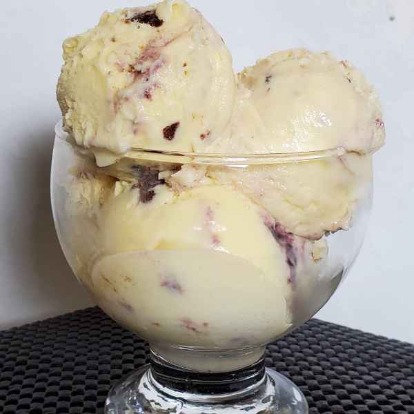 Brownie com Frutas Vermelhas (Imagem Principal)