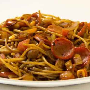 Macarrão na chapa TAMANHO M (SERVE 2 PESSOAS) entregas a partir das 18h30 (Imagem Principal)