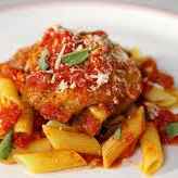 Frango ao Molho de Tomate (Imagem Principal)