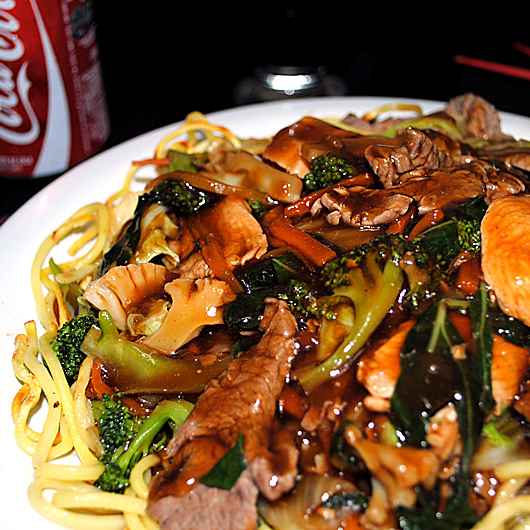 Yakissoba Especial (com camarão) (Imagem Principal)