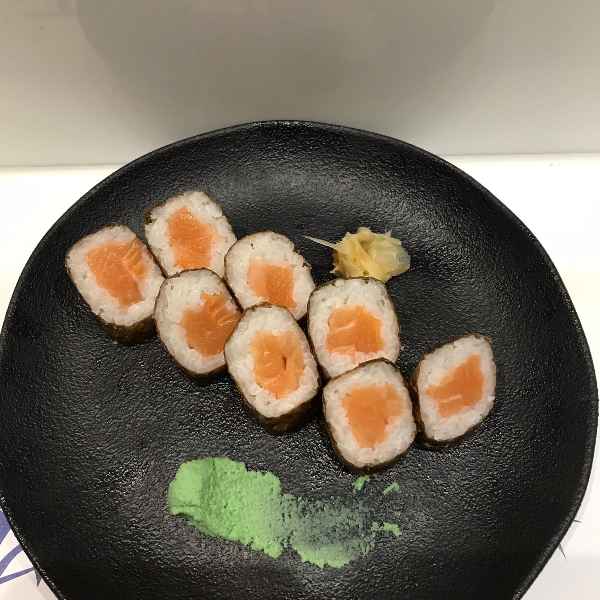 Hosomaki Salmão (Imagem Principal)