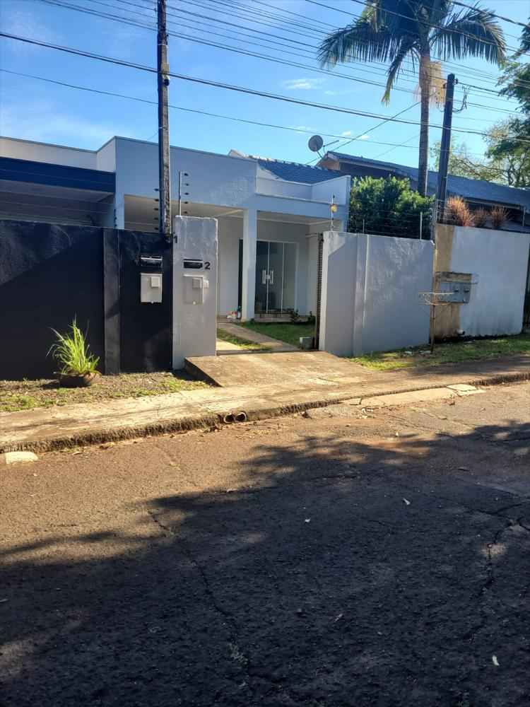 Casa à venda na Itaipu A