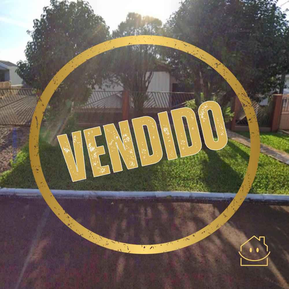 Vende-se casa com barracão