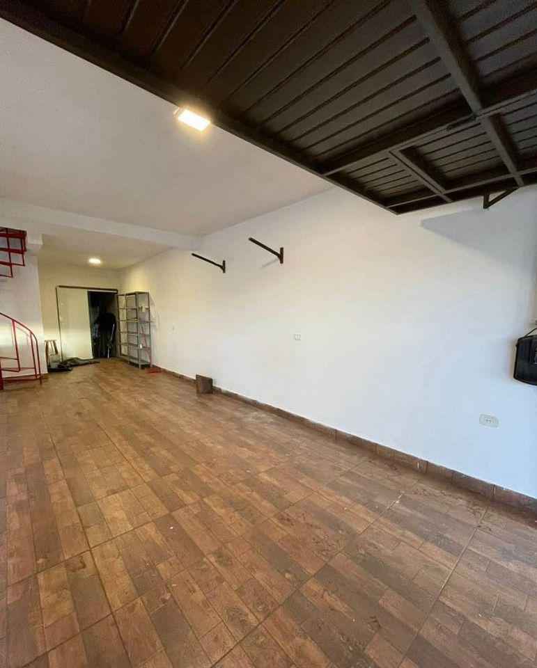 Box para Venda, Oeste Paraná Clube no bairro Três Lagoas, localizado na cidade de Foz do Iguaçu / PR.