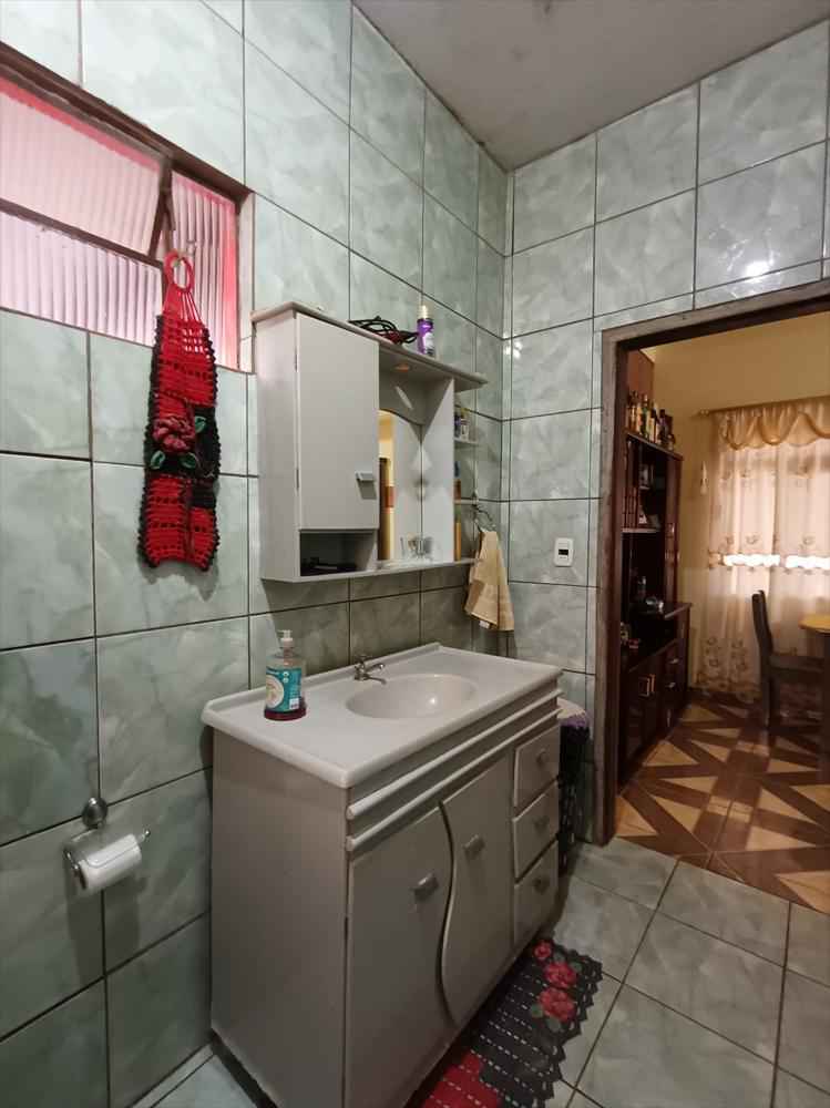 Casa Mobiliada com Ponto Comercial