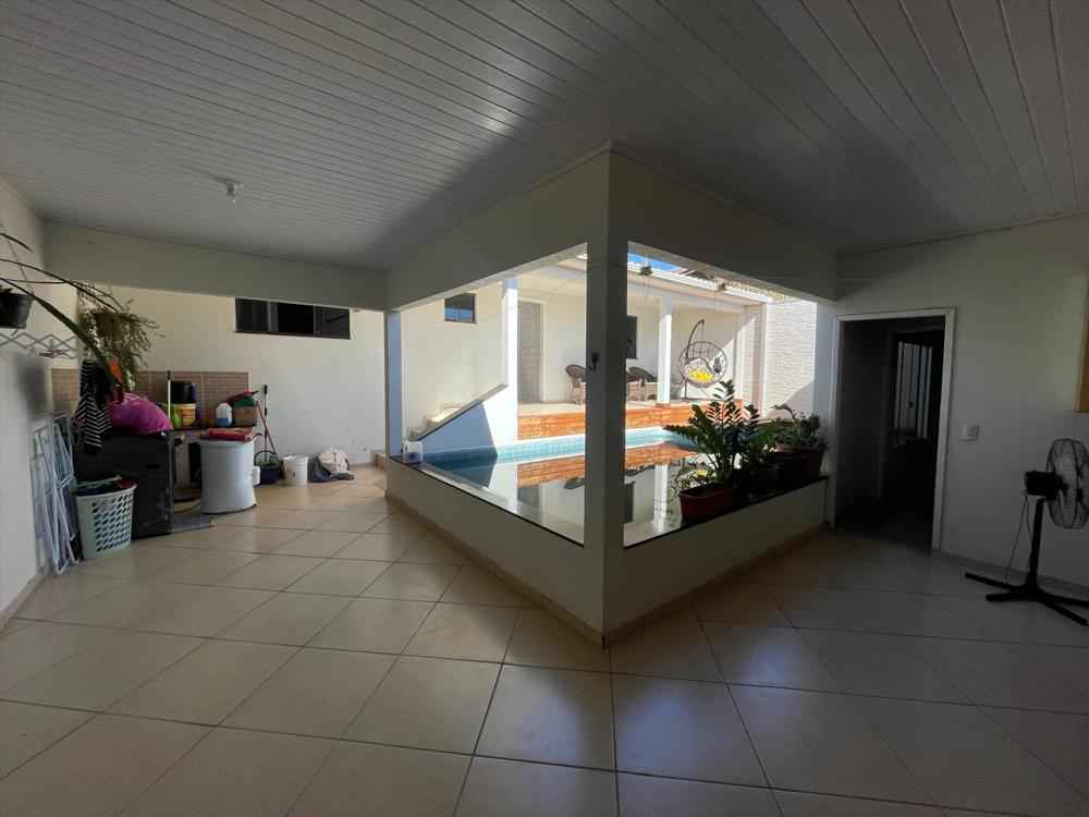 Casa em medianeira - Jardim Irene