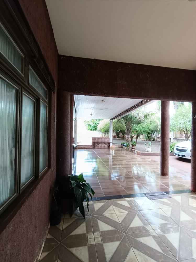 Casa Mobiliada com Ponto Comercial
