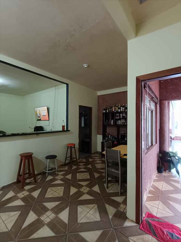 Casa Mobiliada com Ponto Comercial