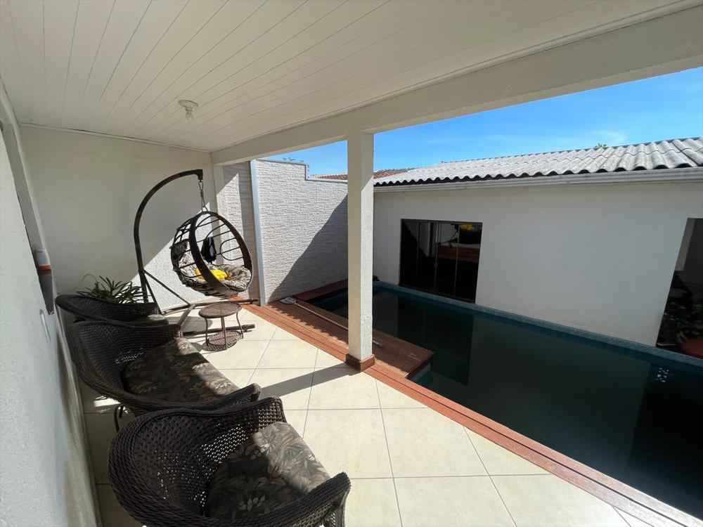 Casa em medianeira - Jardim Irene