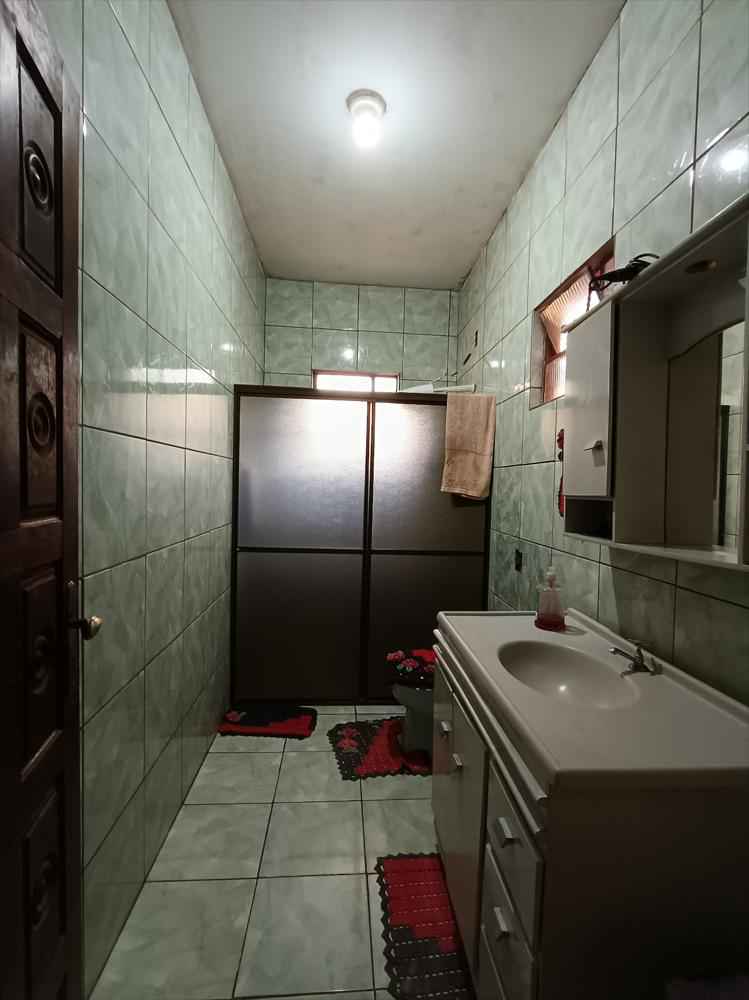 Casa Mobiliada com Ponto Comercial