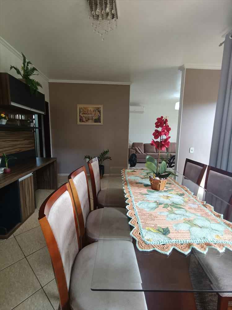 Casa à venda no Mariana