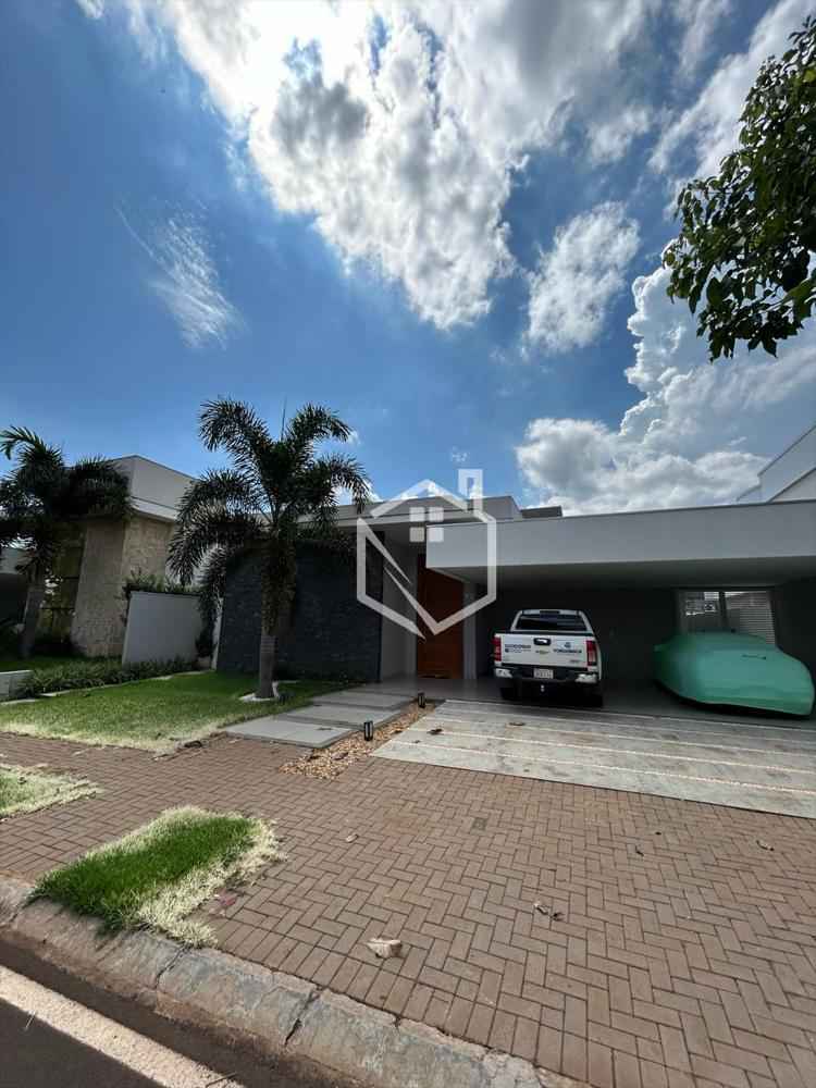 Casa de alto padrão em Cond. de luxo