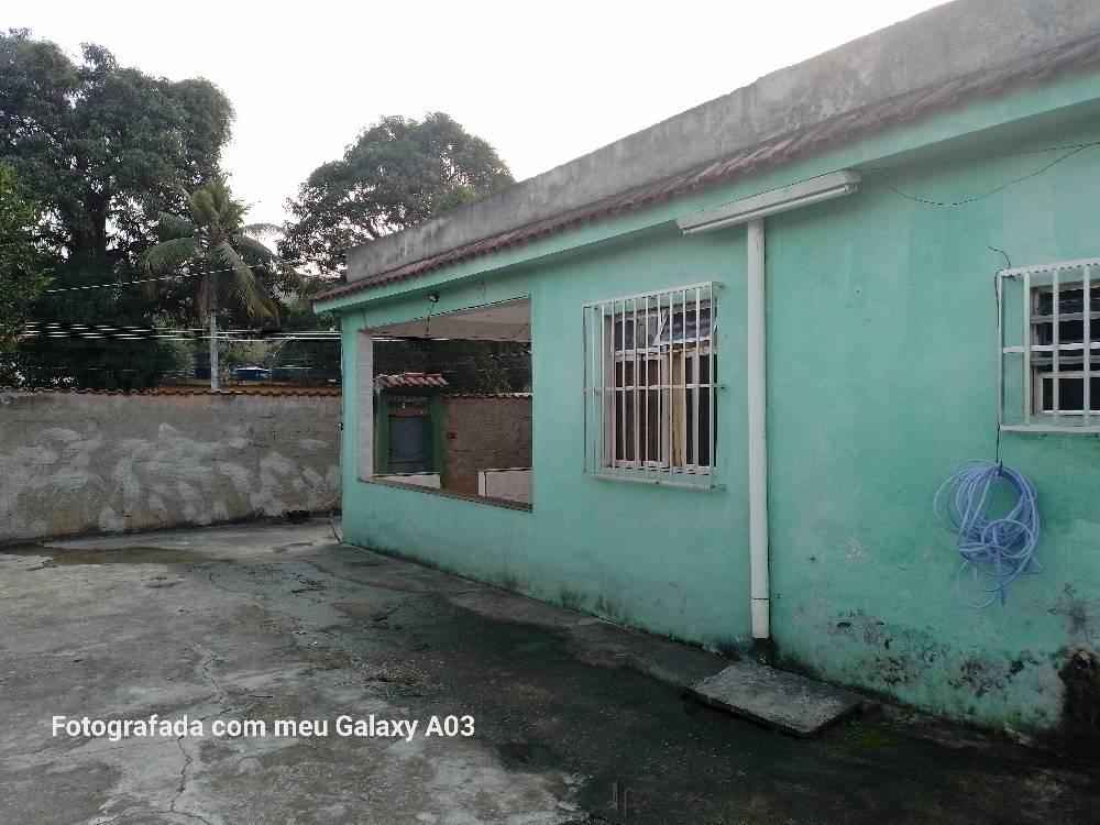 Sua Nova Casa no Jardim Santa Rosa, Queimados! Ampla e Bem localizada.