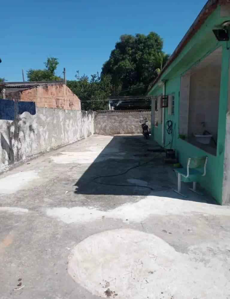 Sua Nova Casa no Jardim Santa Rosa, Queimados! Ampla e Bem localizada.