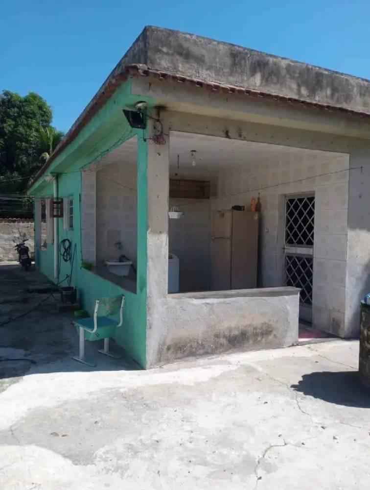 Sua Nova Casa no Jardim Santa Rosa, Queimados! Ampla e Bem localizada.