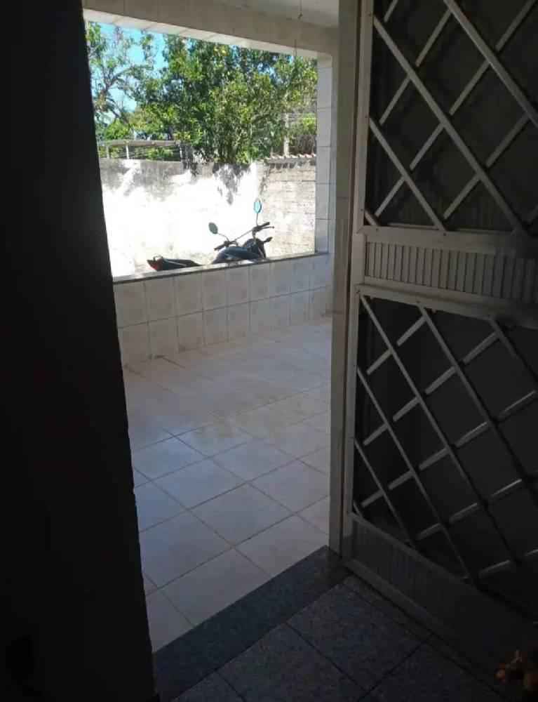 Sua Nova Casa no Jardim Santa Rosa, Queimados! Ampla e Bem localizada.