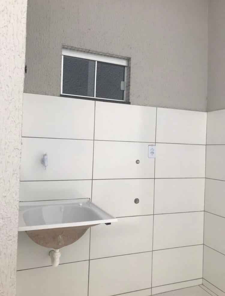 CASA 2 QUARTOS SENADOR CANEDO (RES.ZELIA NUNES)