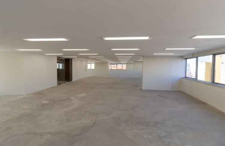 Imóvel Comercial para Locação no CENTRO-SP 440m² de 1 salão, 5 banheiros 1 vaga R$12.000