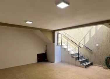 Casa com 170m2 à venda na Vila Mariana, com 3 quartos, (1 suíte), e 3 banheiros 2 vagas apenas R$ 1.1000.00